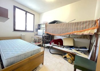 Camera da letto - Trilocale viale dei Gelsi, Ravenna (zona Porto Corsini) - foto 13