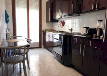 Cucina - Trilocale via Isonzo, 6, Sesto San Giovanni - foto 3