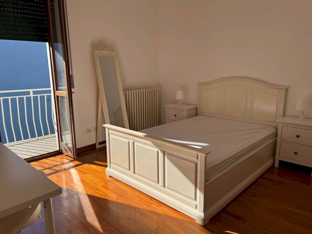 Camera da letto - Casa indipendente via SANTA LUCIA, 8, Sesto San Giovanni - foto 3