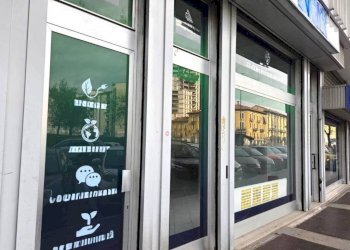 Facciata - Negozio viale Ercole Marelli, 19, Sesto San Giovanni - foto 24