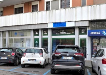 Facciata - Negozio viale Ercole Marelli, 19, Sesto San Giovanni - foto 26