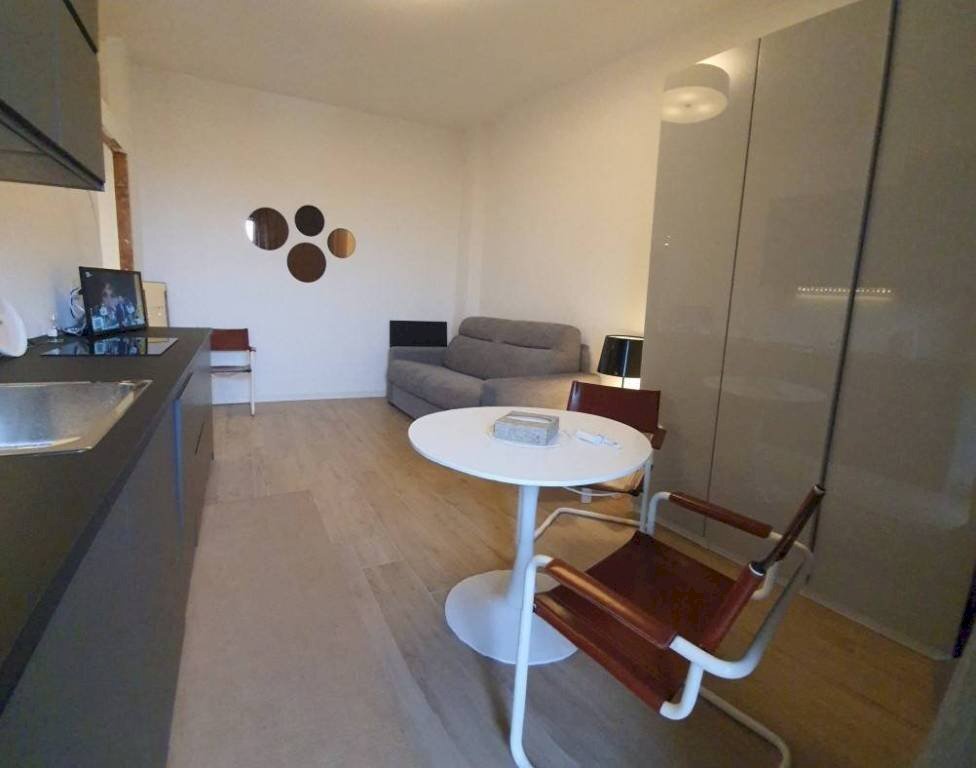Interno appartamento - One-room apartment via Caduti sul Lavoro, 61, Sesto San Giovanni - photo 1
