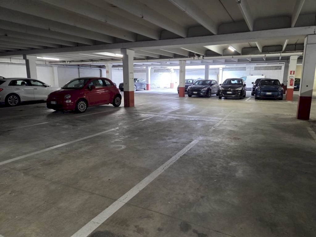 Posto macchina - Box via XXIV MAGGIO, Sesto San Giovanni - foto 1