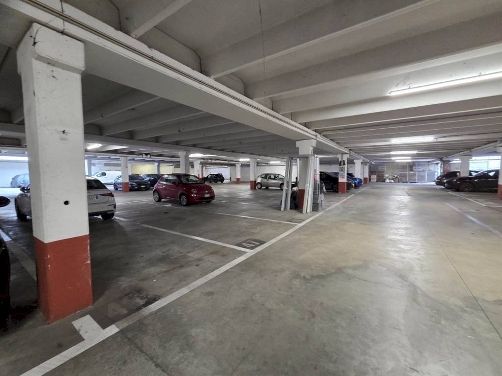 Posto macchina - Box via XXIV MAGGIO, Sesto San Giovanni - foto 3