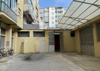 Cortile interno - Loft via Carlo Pizzorno, 3, Torino (zona Lingotto) - foto 3