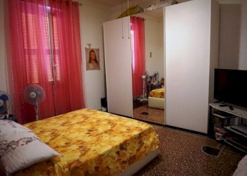 Camera da letto - Trilocale via Coronata, 35B, Genova (zona Cornigliano) - foto 5