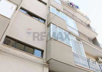 Edificio all\'aperto - Trilocale Via Pascoli
 
6, Trani - foto 3