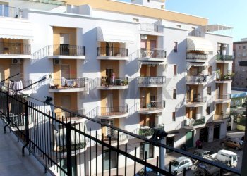 Edificio all\'aperto - Trilocale Via Pascoli
 
6, Trani - foto 5