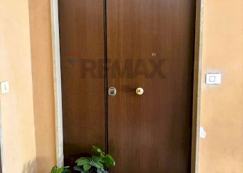 Hall / corridoio - Trilocale Via Pascoli
 
6, Trani - foto 11