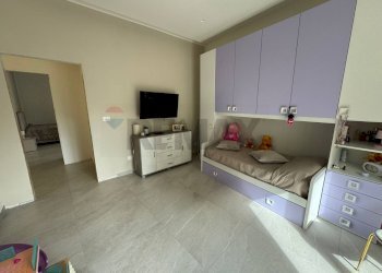 Camera / camera da letto - Trilocale Via Pascoli
 
6, Trani - foto 32