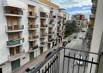 Edificio all\'aperto - Trilocale Via Pascoli
 
6, Trani - foto 42