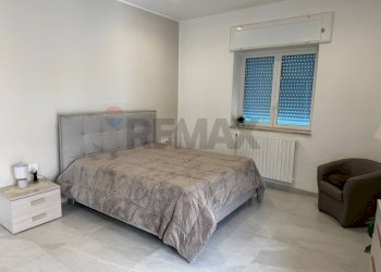 Camera / camera da letto - Trilocale Via Pascoli
 
6, Trani - foto 40