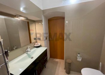 Bagno - Monolocale Via Maiorano
 
55, Trani - foto 11