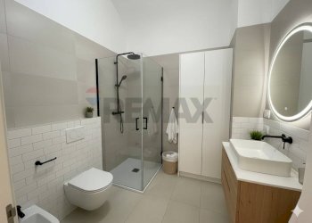 Bagno - Monolocale Via Maiorano
 
55, Trani - foto 14