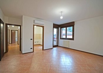 Soggiorno - Quadrilocale via Benvenuto Tisi da Garofalo, Bologna - foto 1