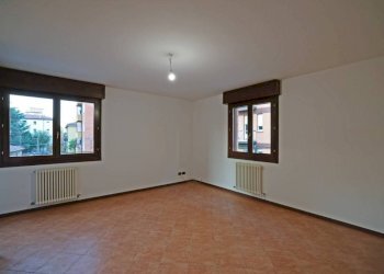 Soggiorno - Quadrilocale via Benvenuto Tisi da Garofalo, Bologna - foto 4