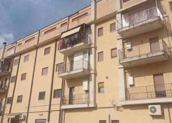 Facciata - Trilocale via Raoul Follerau, Benevento - foto 8