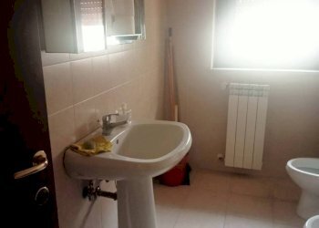Bagno - Trilocale via Raoul Follerau, Benevento - foto 43