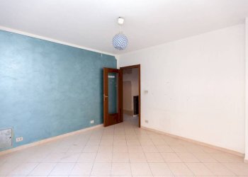 Camera da letto - Bilocale strada Rubattera, 25, Castiglione Torinese - foto 16