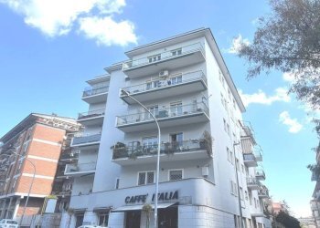 Facciata - Trilocale via Giovanni Battista Falda, Roma - foto 15