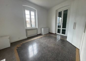 Camera da letto - Trilocale viale Carlo Canepa, Genova (zona Sestri Ponente) - foto 7