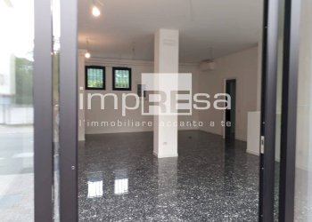 Foto 1 - Negozio v.le 4 novembre, Treviso - foto 1