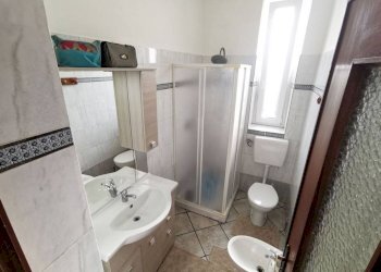 Bagno - Two-room apartment via Sesia, 8, Torino (neighborhood Barriera Milano) - photo 21