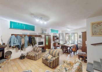 Sala da pranzo - Villa Via Bozzolo
 
3, Brugnato - foto 18