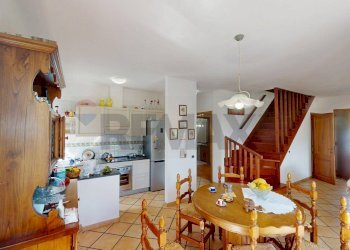 Sala da pranzo - Villa Via Bozzolo
 
3, Brugnato - foto 26