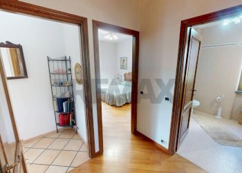 Hall / corridoio - Villa Via Bozzolo
 
3, Brugnato - foto 34