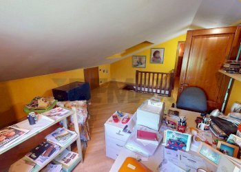 Camera / camera da letto - Villa Via Bozzolo
 
3, Brugnato - foto 48