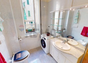 Bagno - Appartamento Salita Campasso Di San Nicola
 
4, Genova - foto 8