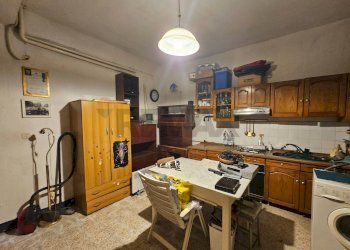 Cucina - Quadrilocale Via XXV Aprile
 
5, Portovenere - foto 48