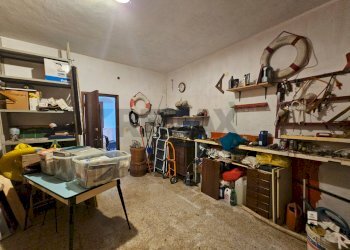 Dispensa di stoccaggio - Quadrilocale Via XXV Aprile
 
5, Portovenere - foto 52