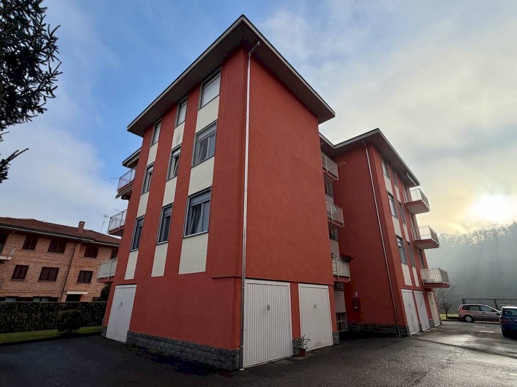 Facciata - Appartamento via Giuseppe Garibaldi, 172, Pralungo - foto 1