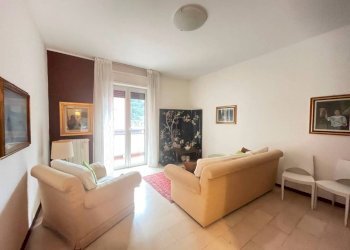 Salone - Bilocale via Alessandro Manzoni, 12, Vimercate - foto 1