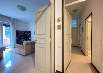 Corridoio - Bilocale via Alessandro Manzoni, 12, Vimercate - foto 9