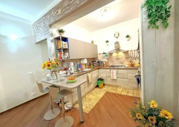 Angolo cottura - Trilocale viale Pio VII, 50, Genova (zona Quarto) - foto 8