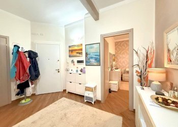 Ingresso - Trilocale viale Pio VII, 50, Genova (zona Quarto) - foto 11