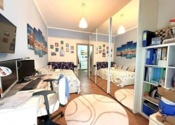 Camera da letto - Trilocale viale Pio VII, 50, Genova (zona Quarto) - foto 15