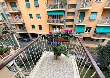 Balcone - Trilocale viale Pio VII, 50, Genova (zona Quarto) - foto 17