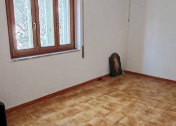 Sala da pranzo - Bilocale via Giacomo della Marca, Roma - foto 3