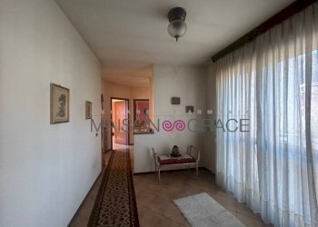 Disimpegno - Villa a Schiera via Ascanio Sobrero, 5, Alba - foto 16