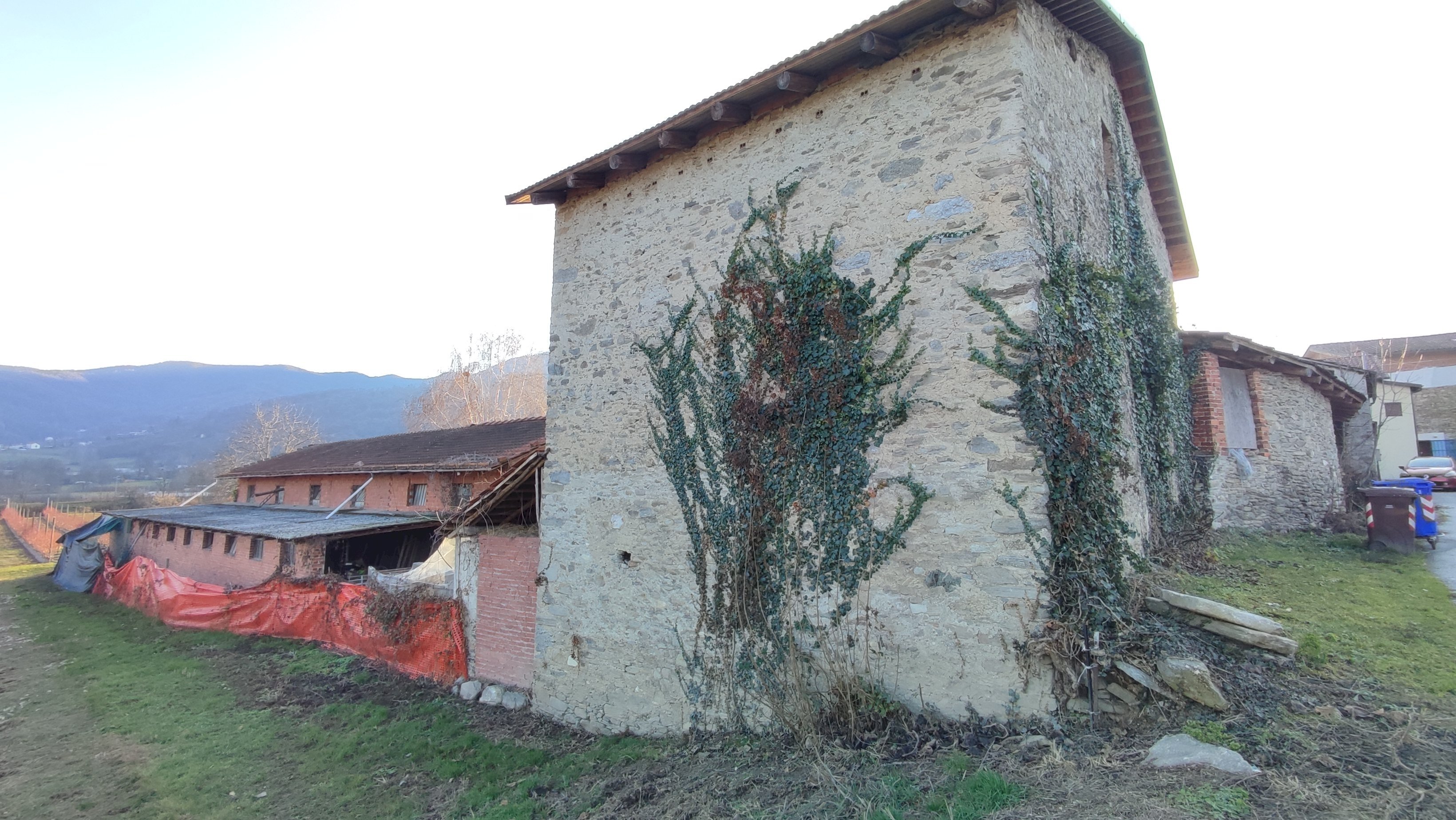 Tettoia / Portico Via Carpenetti, 11, Gambasca - foto 3