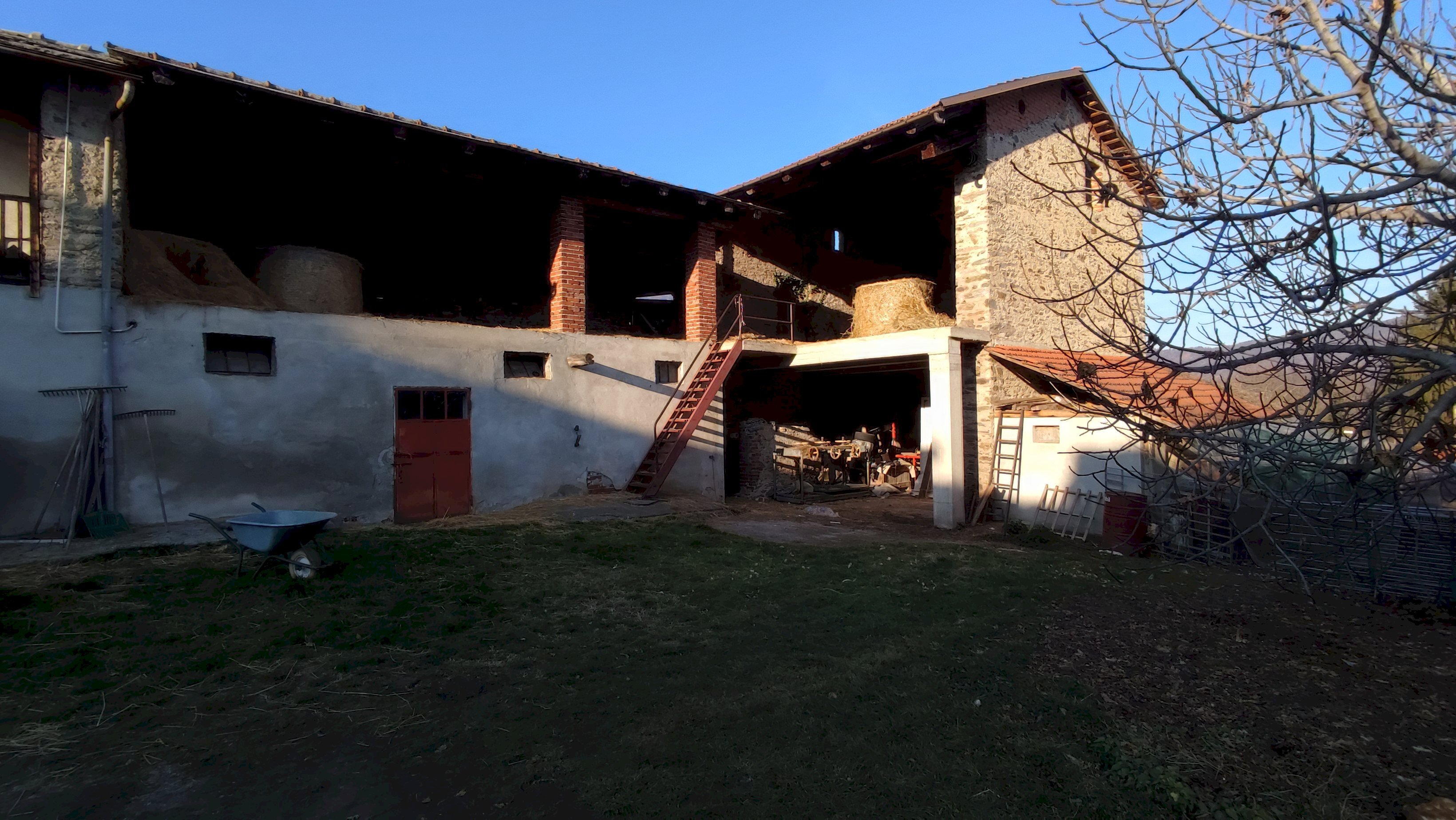 Tettoia / Portico Via Carpenetti, 11, Gambasca - foto 1