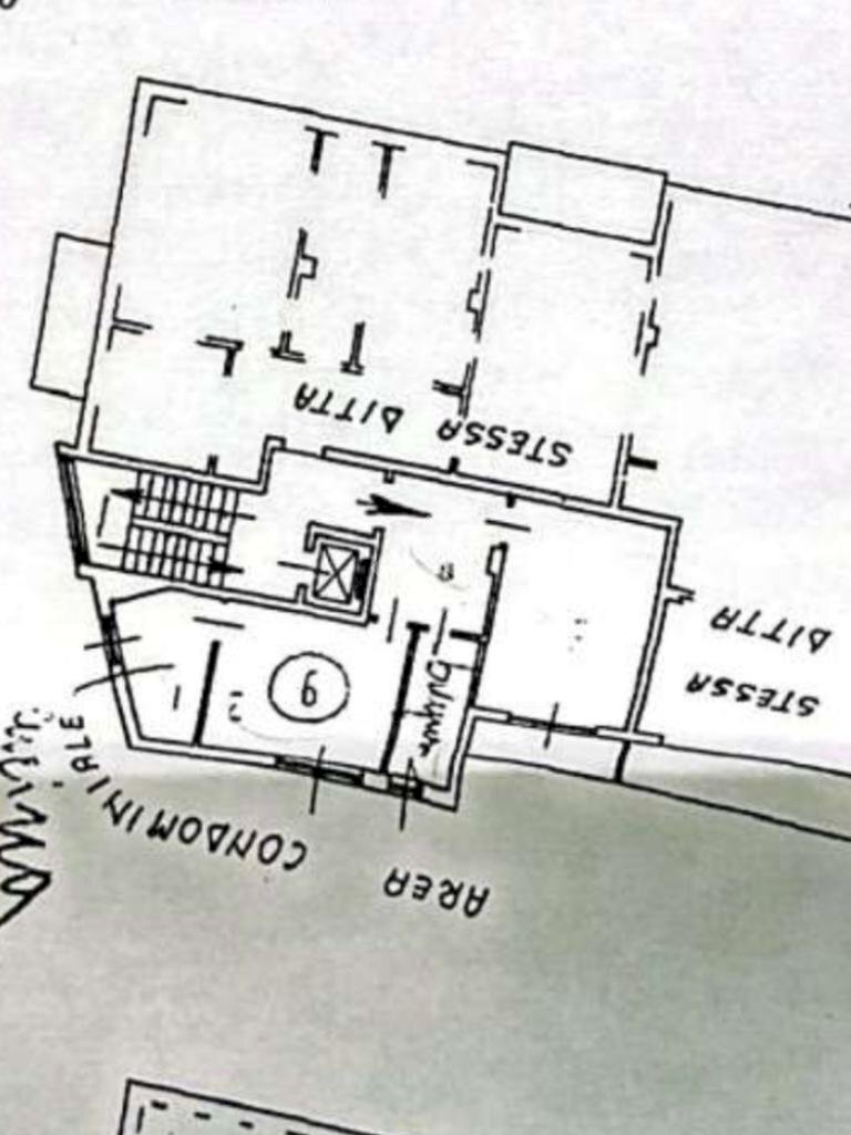 Trilocale Via Galluzia, Banchette - planimetria 1