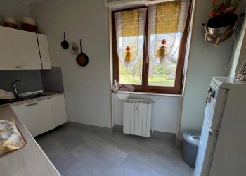 Three-room apartment Via Galluzia, Banchette - photo 35