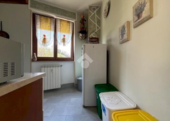 Three-room apartment Via Galluzia, Banchette - photo 36