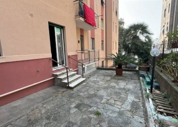 Trilocale Genova (zona Cornigliano) - foto 2