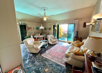 Trilocale Corso De Michiel, 89 
 Chiavari, Chiavari - foto 2